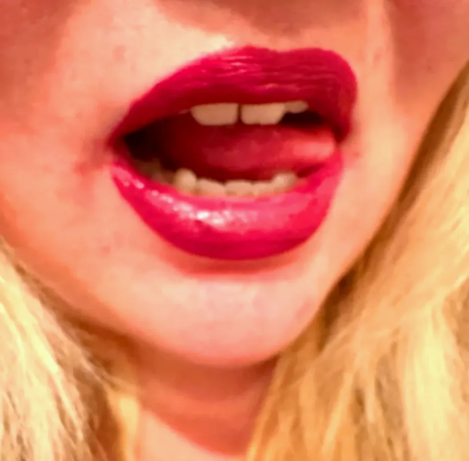 Alice, 24