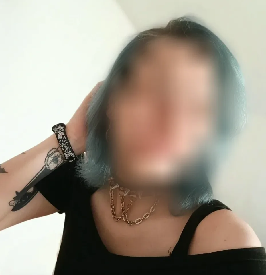 Carina, 34