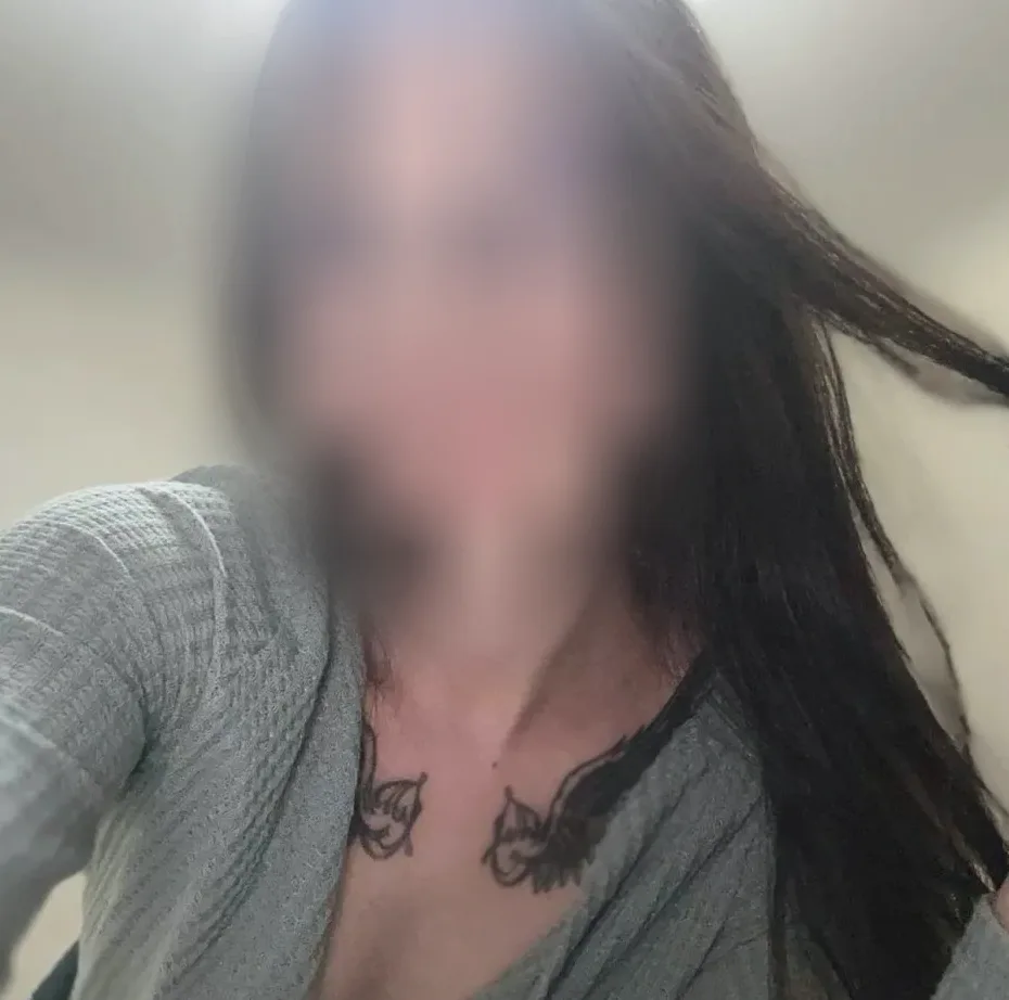 Charlotte, 19