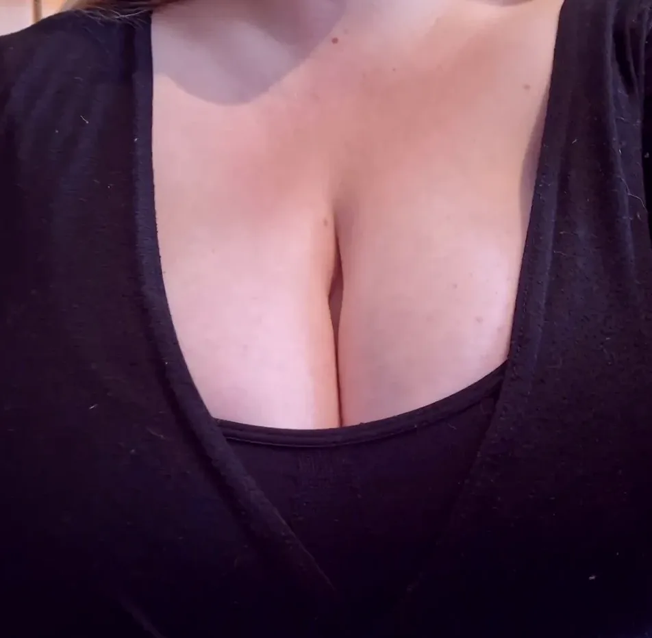 Gunilla, 26